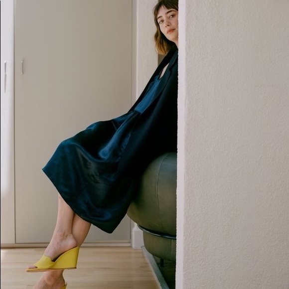 Chelsea Mak 100%Silk Low V-neck Dress - Picture 5 of 7